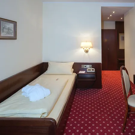 Szálloda Haus Am Zoo 3*