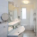 فندق Haus Am Zoo 3*