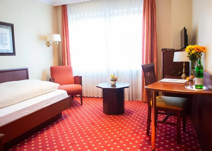 Hotel Haus Am Zoo 3*