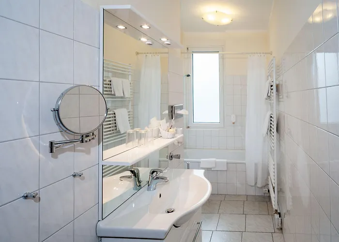 Hotel Haus Am Zoo 3*