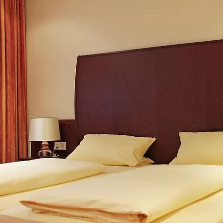 Haus Am Zoo Hotel