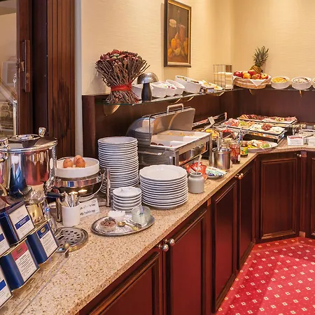 Haus Am Zoo Hotel 3*